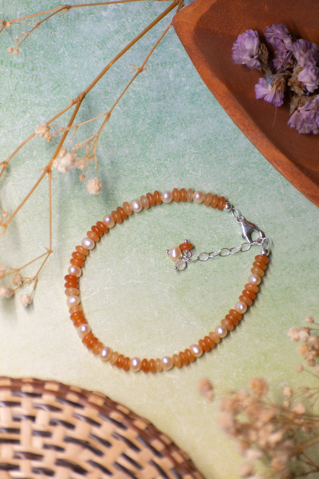 Sage & Sol - Carnelian & Freshwater Pearl Bracelet