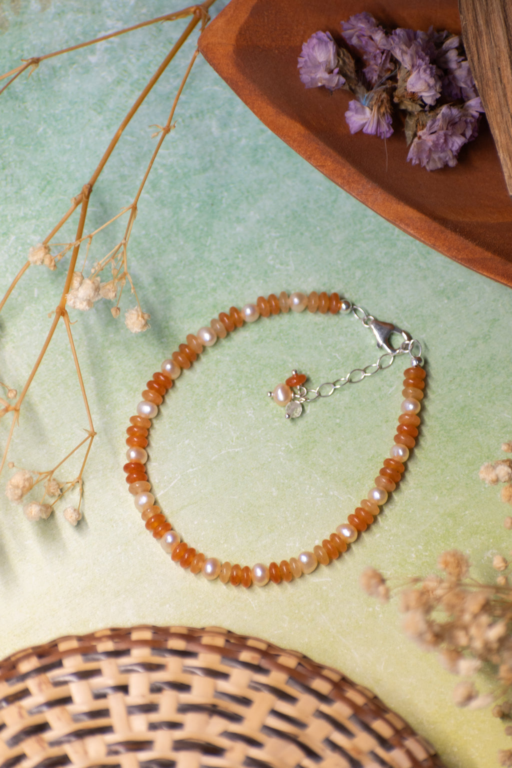 Sage & Sol - Carnelian & Freshwater Pearl Bracelet